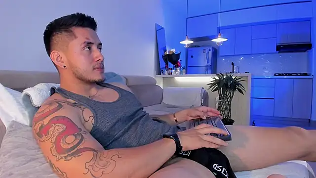 Snapshot of Chriskyle_ chatting on 03.12.25 Chriskyle  online show from 03.12.25