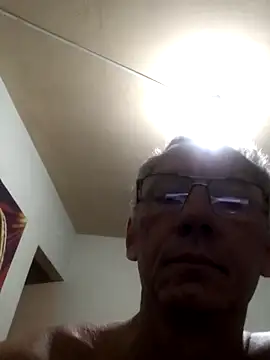 Snapshot of eleno1542 chatting on 10.30.25 eleno1542 online show from 10.30.25