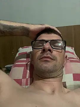 Juliano2289 online show from 04.15.26