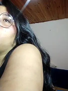 KATYGONZALEZ online show from 04.17.26