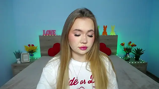 StacyYellig online show from 03.10.25