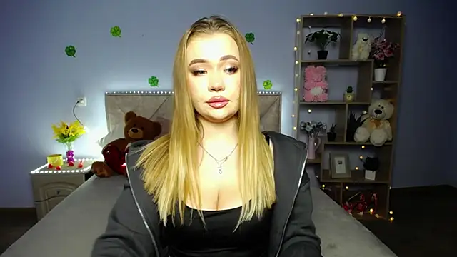 StacyYellig online show from 03.17.25