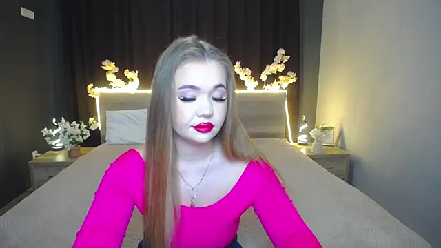 Snapshot of StacyYellig chatting on 05.31.26 StacyYellig online show from 05.31.26