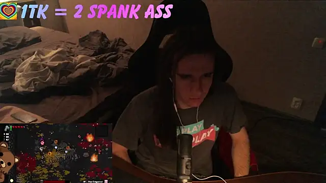 Snapshot of izilizi_23 chatting on 11.12.25 izilizi 23 online show from 11.12.25