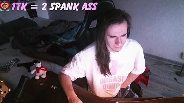 Snapshot of izilizi_23 chatting on 11.23.25 izilizi 23 online show from 11.23.25