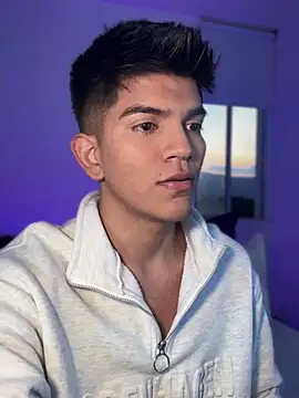 santiago 01 online show from 01.14.25