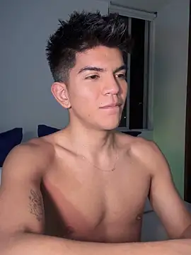 santiago 01 online show from 02.02.25