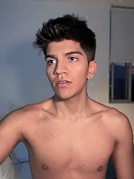 santiago 01 online show from 02.07.25