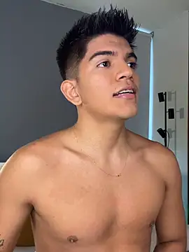 santiago 01 online show from 03.18.26