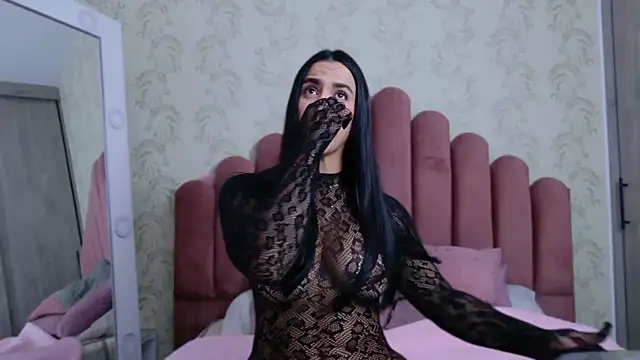 Bella Fior online show from 10.25.25