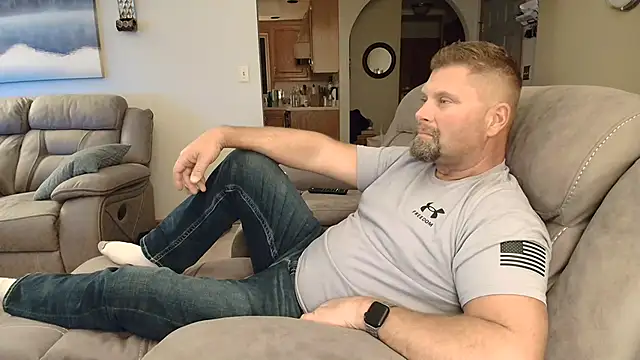 Snapshot of originalhempfarmer chatting on 04.28.26 originalhempfarmer online show from 04.28.26