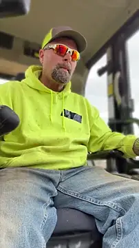 Snapshot of originalhempfarmer chatting on 05.06.26 originalhempfarmer online show from 05.06.26