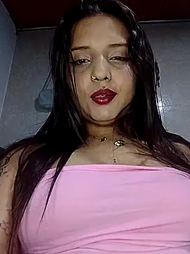 Snapshot of Lucy_annet chatting on 10.10.25 Lucy annet online show from 10.10.25