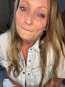 HoneyBluex online show from 10.27.25