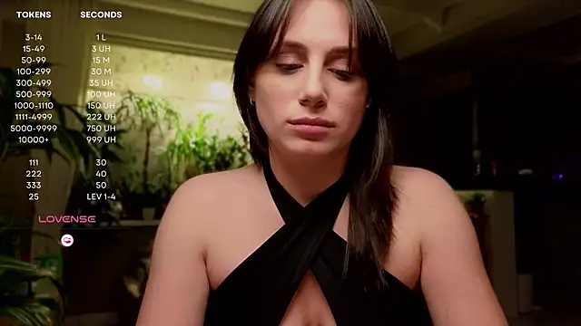 Snapshot of moon_deity_ chatting on 12.13.24 moon deity online show from 12.13.24