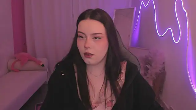 CoralineKeyns online show from 02.02.26