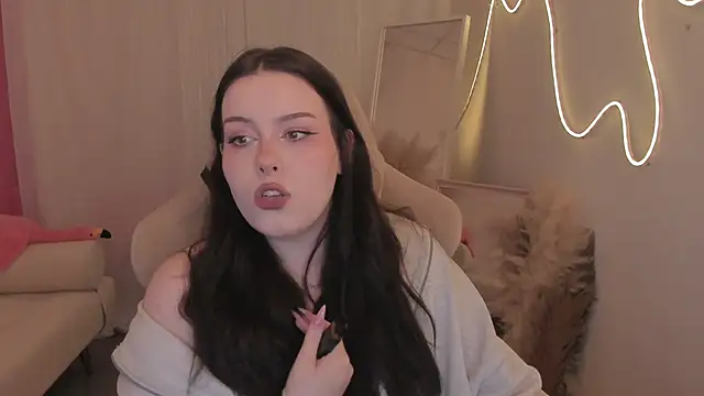 CoralineKeyns online show from 03.02.26