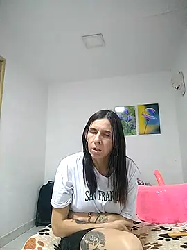 Snapshot of Cameron_puppy chatting on 06.19.26 Cameron puppy online show from 06.19.26