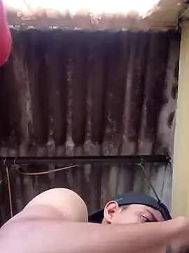 Snapshot of dantero chatting on 01.04.25 dantero online show from 01.04.25