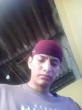 Snapshot of dantero chatting on 11.26.25 dantero online show from 11.26.25