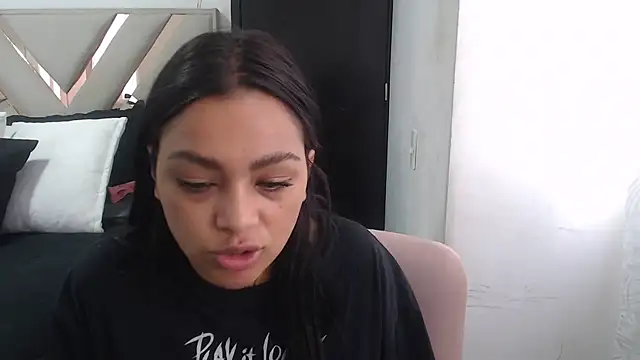 fairylatin222 online show from 10.18.25