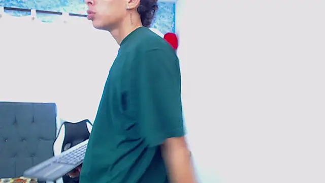 Snapshot of Harry_jhonsson chatting on 02.10.26 Harry jhonsson online show from 02.10.26