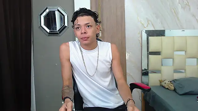 Snapshot of Harry_jhonsson chatting on 05.14.26 Harry jhonsson online show from 05.14.26