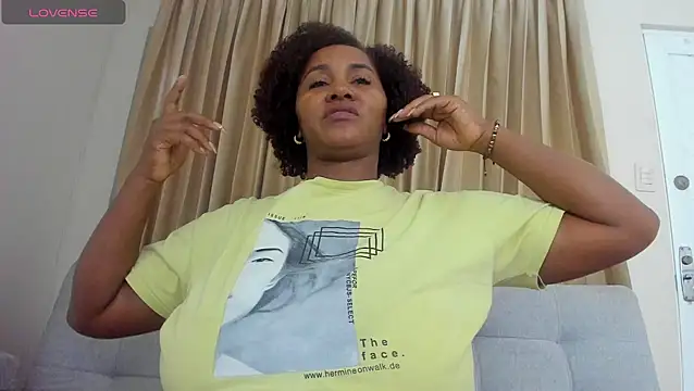 AliciaMiilf online show from 09.25.25