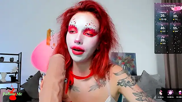 LeylaNoiry online show from 12.18.24