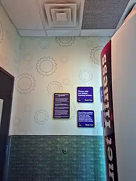 John19893 online show from 02.09.25