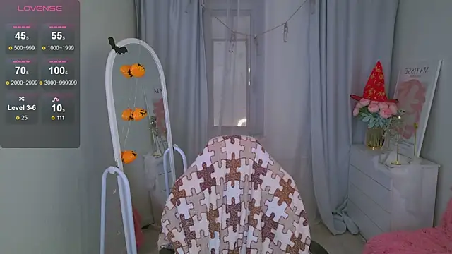 LovelyJessie online show from 10.30.25