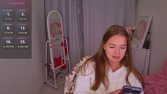 LovelyJessie online show from 02.19.26