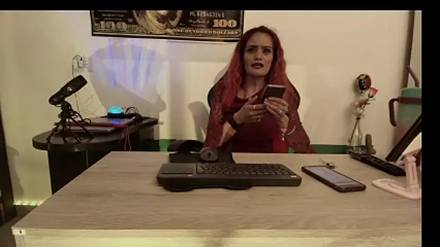 Julieta Wall  online show from 04.07.26