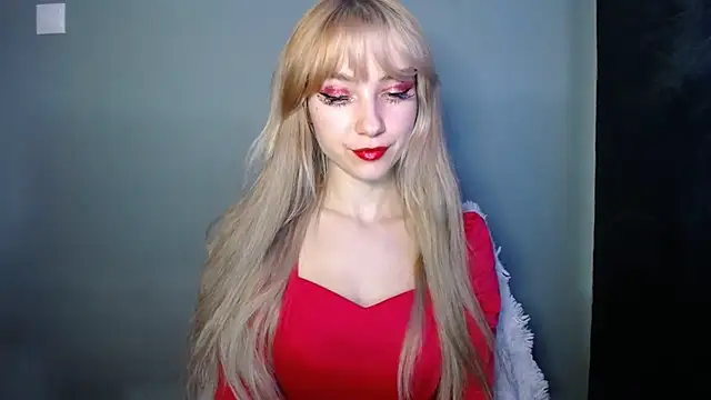 LuciaYoung online show from 11.19.25