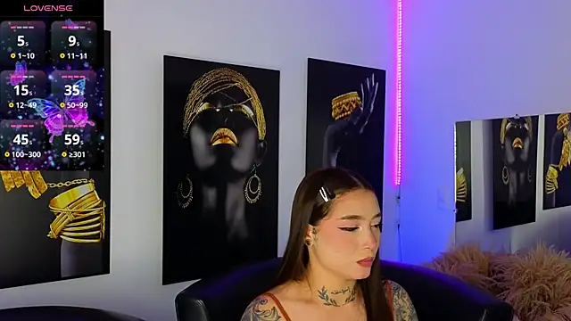  brenna hanson online show from 02.17.25