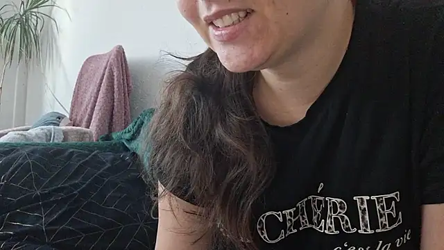 Cyndee Winter online show from 11.08.25