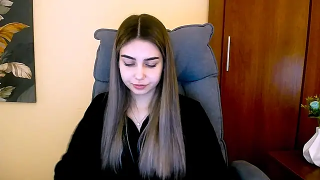 Lili magic online show from 01.28.25