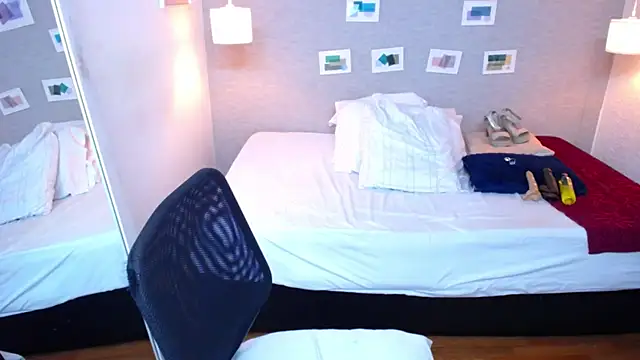 Snapshot of kiara_evanss chatting on 03.14.25 kiara evanss online show from 03.14.25