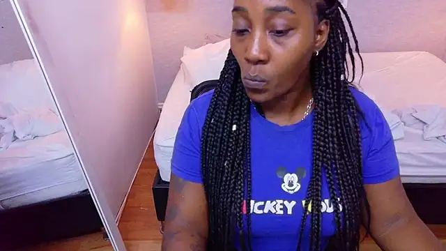 Snapshot of kiara_evanss chatting on 11.27.25 kiara evanss online show from 11.27.25