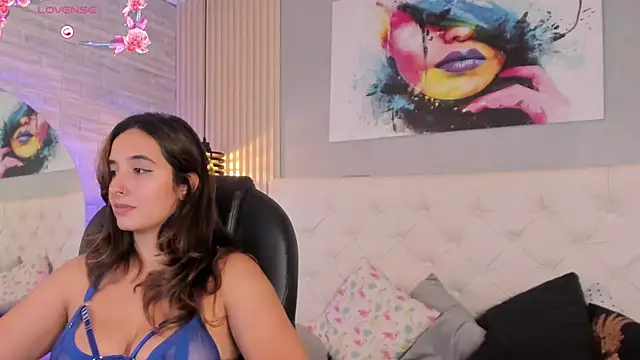 emma  smith1 online show from 02.24.25