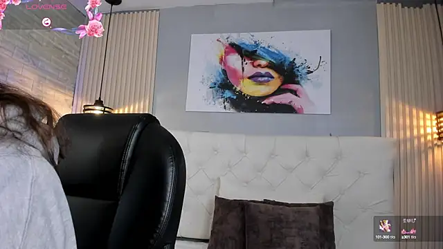 emma  smith1 online show from 09.26.25