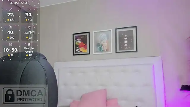 emma  smith1 online show from 03.21.26