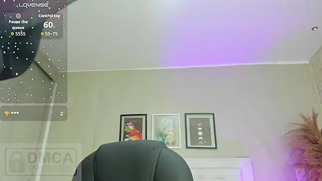 emma  smith1 online show from 03.31.26