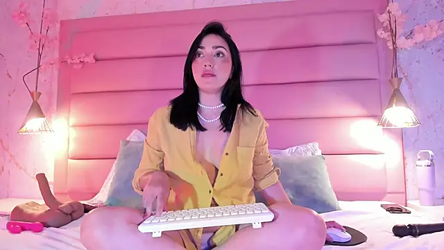 LIAH IZUMI online show from 09.12.25