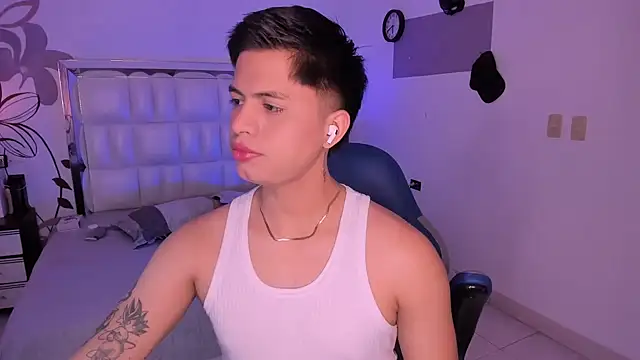 Niicky1  online show from 12.08.24