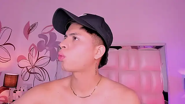 Niicky1  online show from 12.12.24