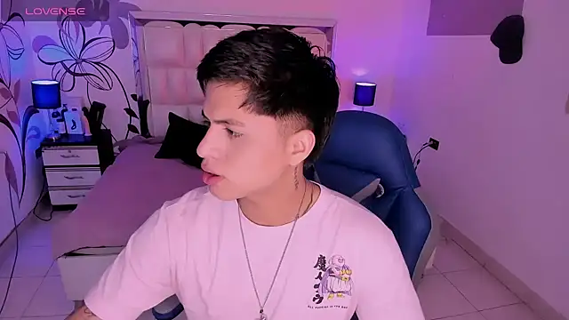 Niicky1  online show from 12.23.24