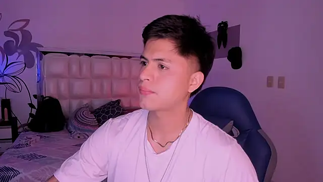 Niicky1  online show from 01.17.25