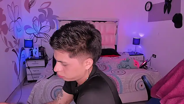 Niicky1  online show from 02.10.25