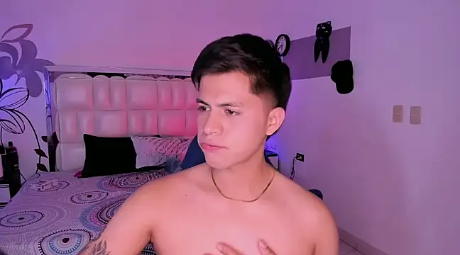 Niicky1  online show from 02.22.25